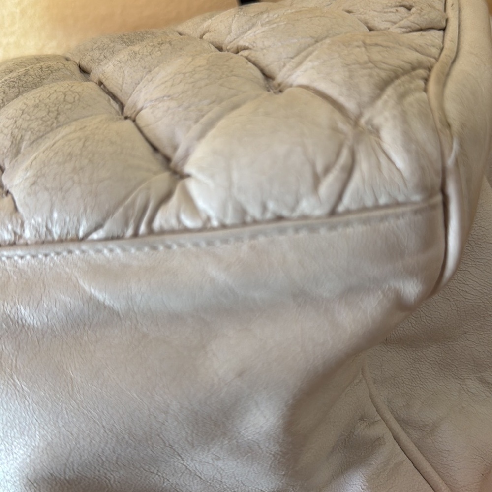 Balenciaga Matelasse Paris quilted  ivory leather handbag with mirror - Picture 12 of 17